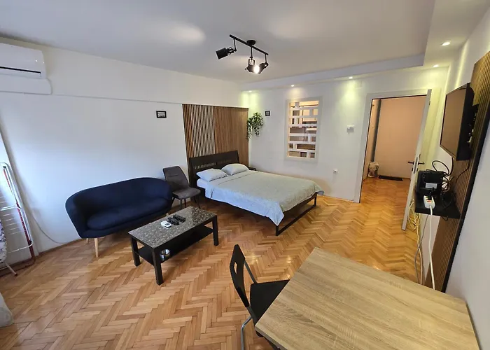 Azzurro Studio Apartment