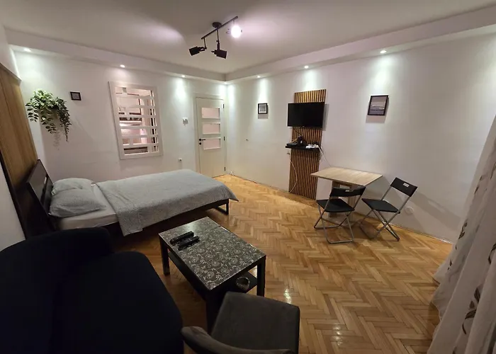 Azzurro Studio Apartment