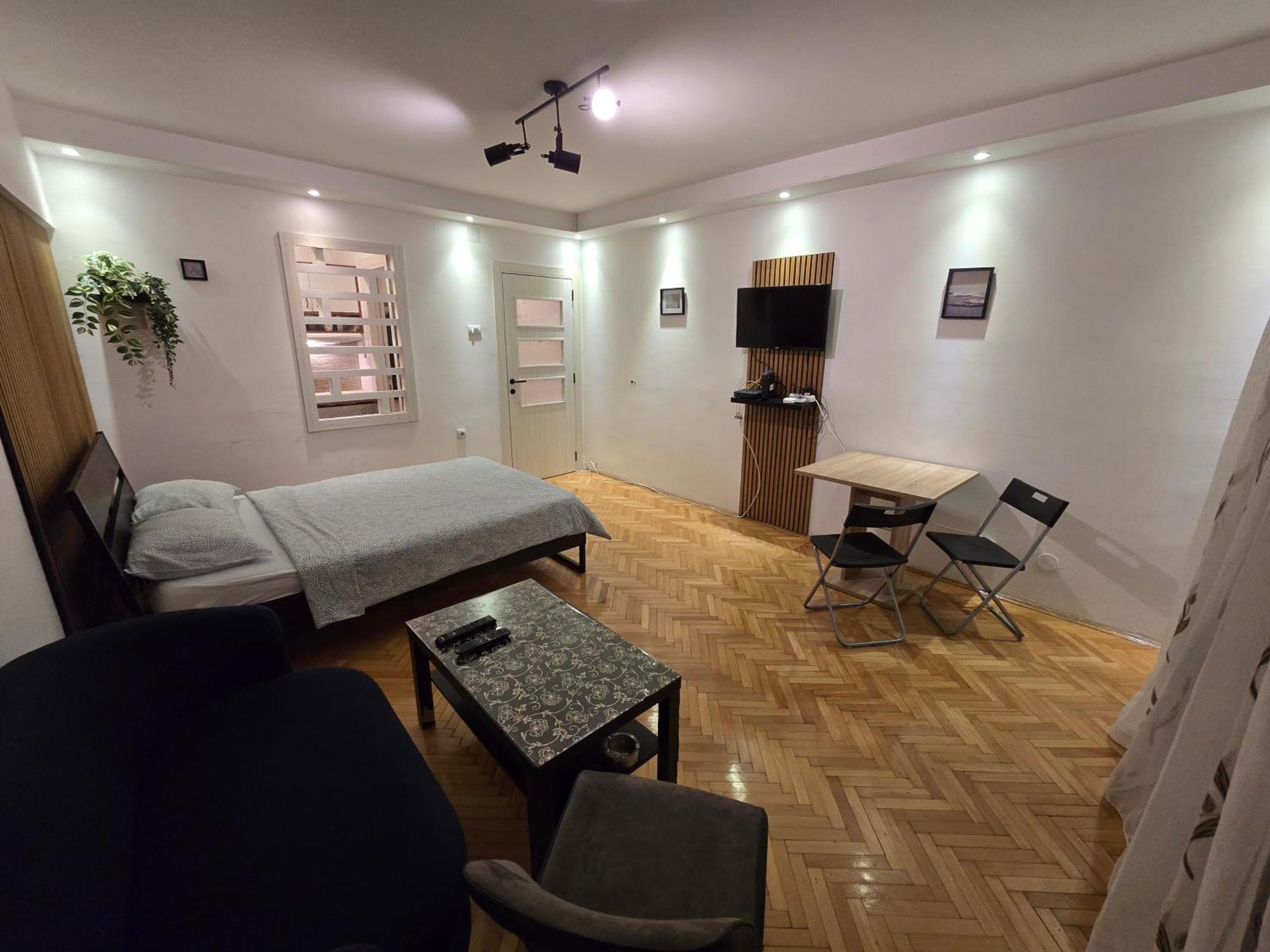 Azzurro Apartment